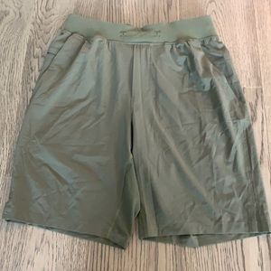 T.H.E. Linerless Short 9" LuluLemon